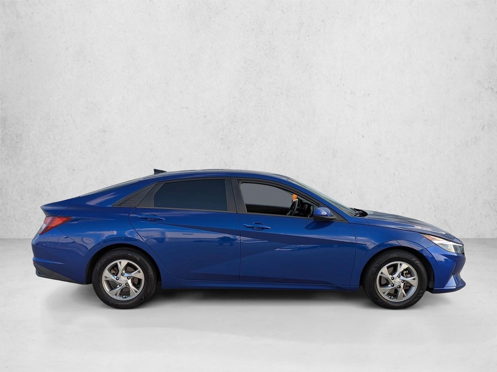 2021 Hyundai Elantra SE photo 4