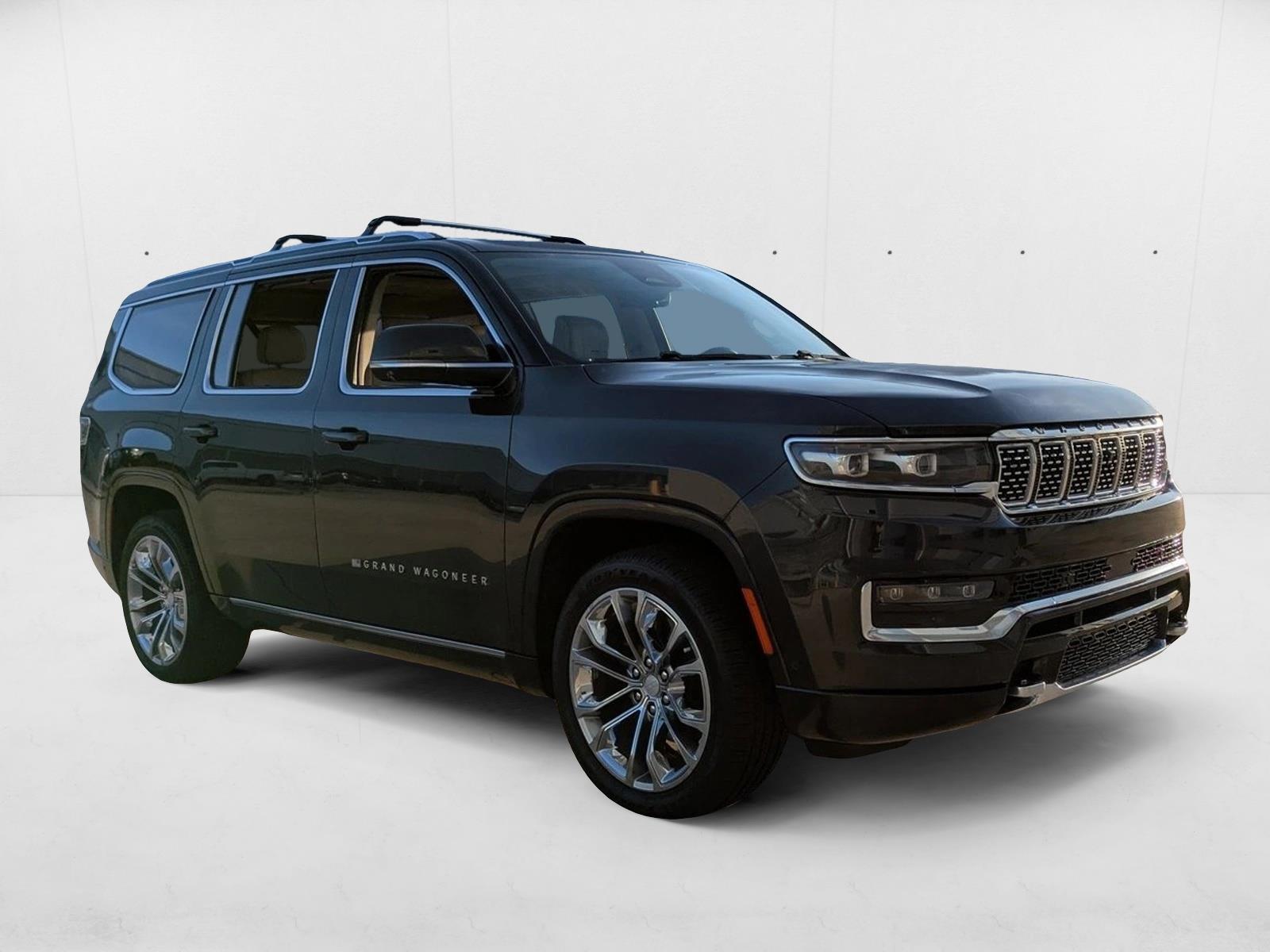2022 Jeep Grand Wagoneer II photo 3