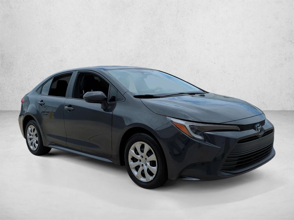 Used 2025 Toyota Corolla Hybrid LE Sedan