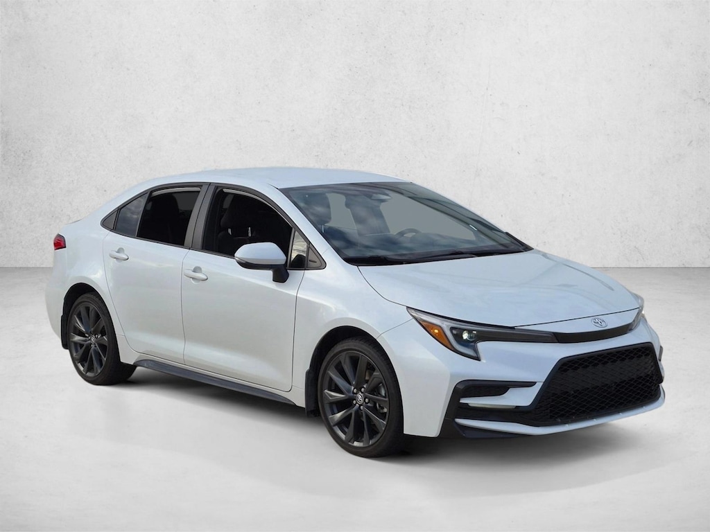 Used 2025 Toyota Corolla SE Sedan
