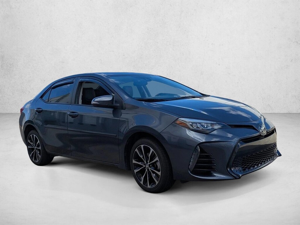 Used 2017 Toyota Corolla SE Sedan