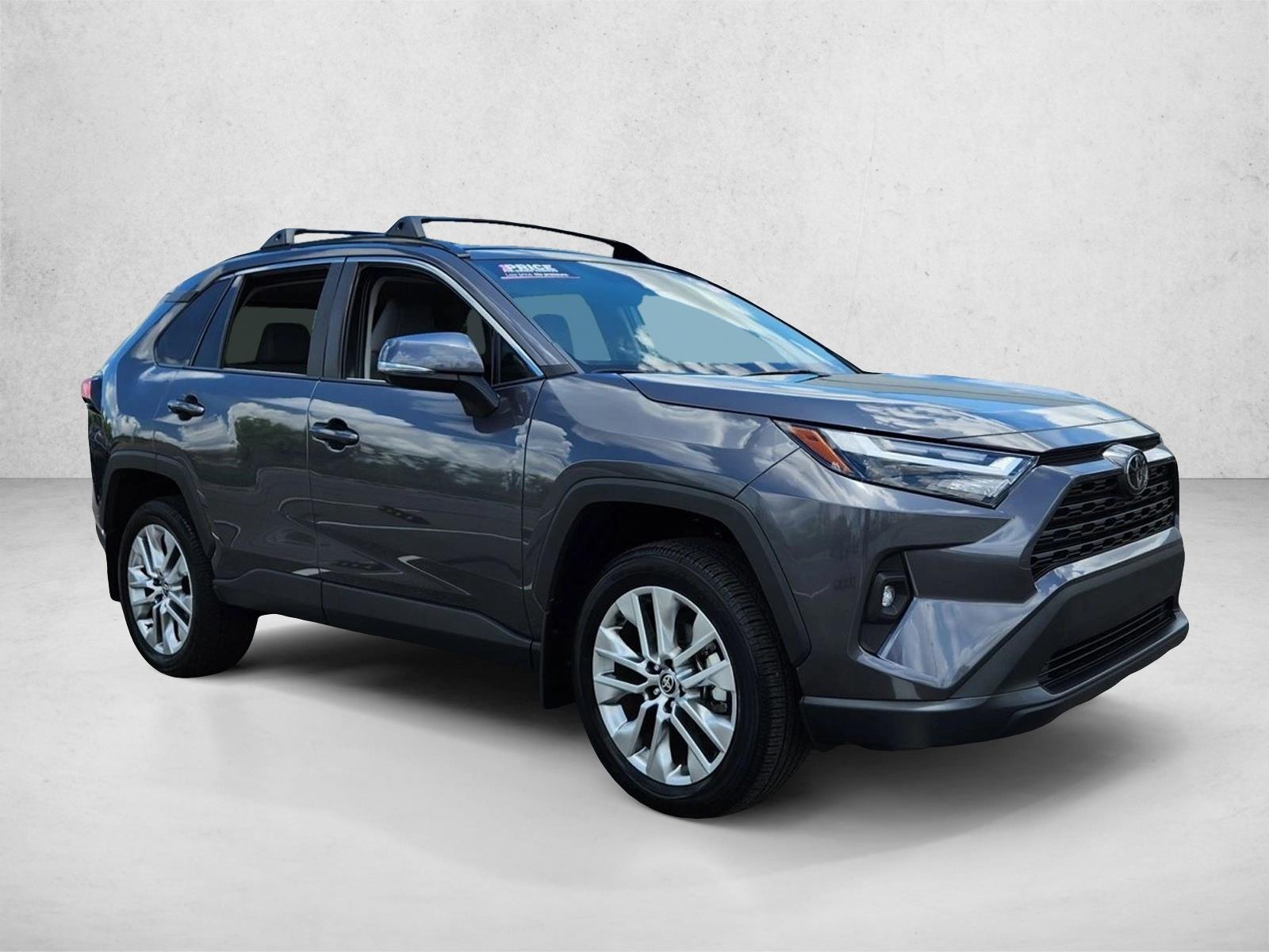 2024 Toyota RAV4 XLE Premium photo 3