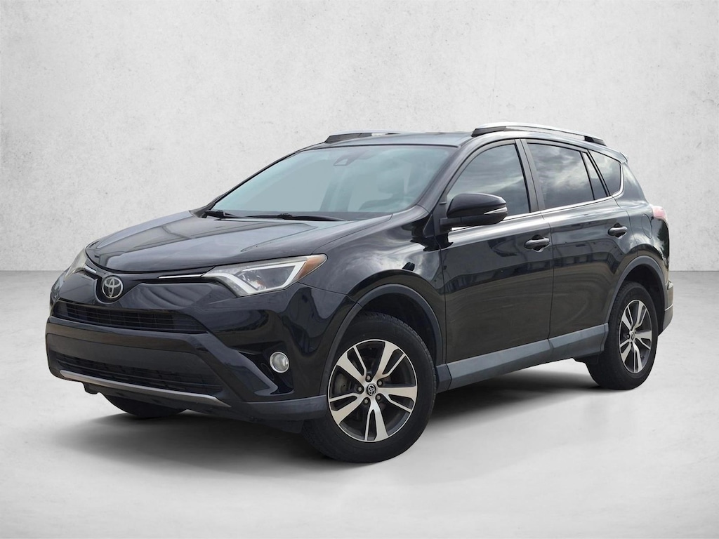 Used 2017 Toyota RAV4 XLE SUV