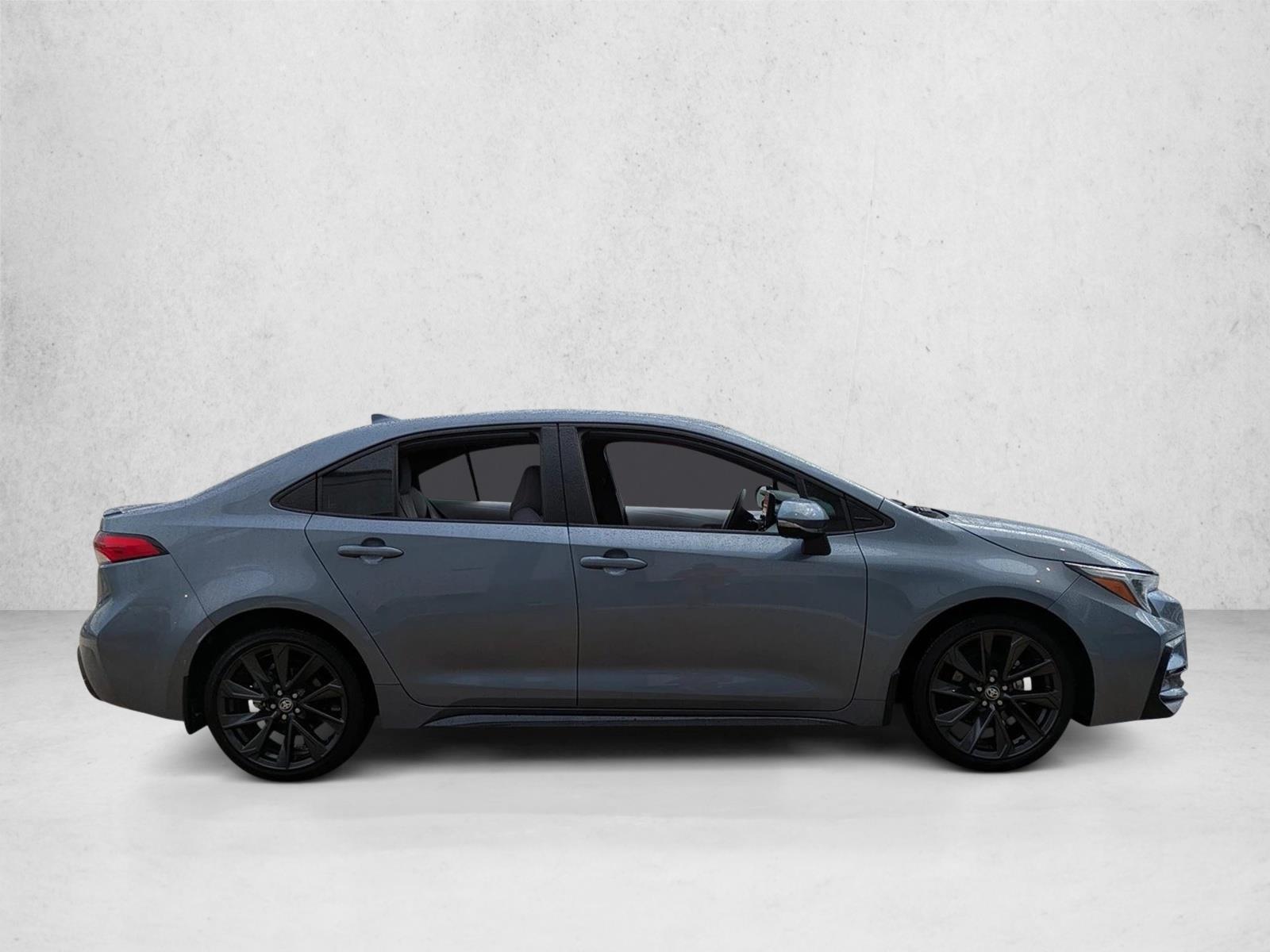 2024 Toyota Corolla SE photo 4