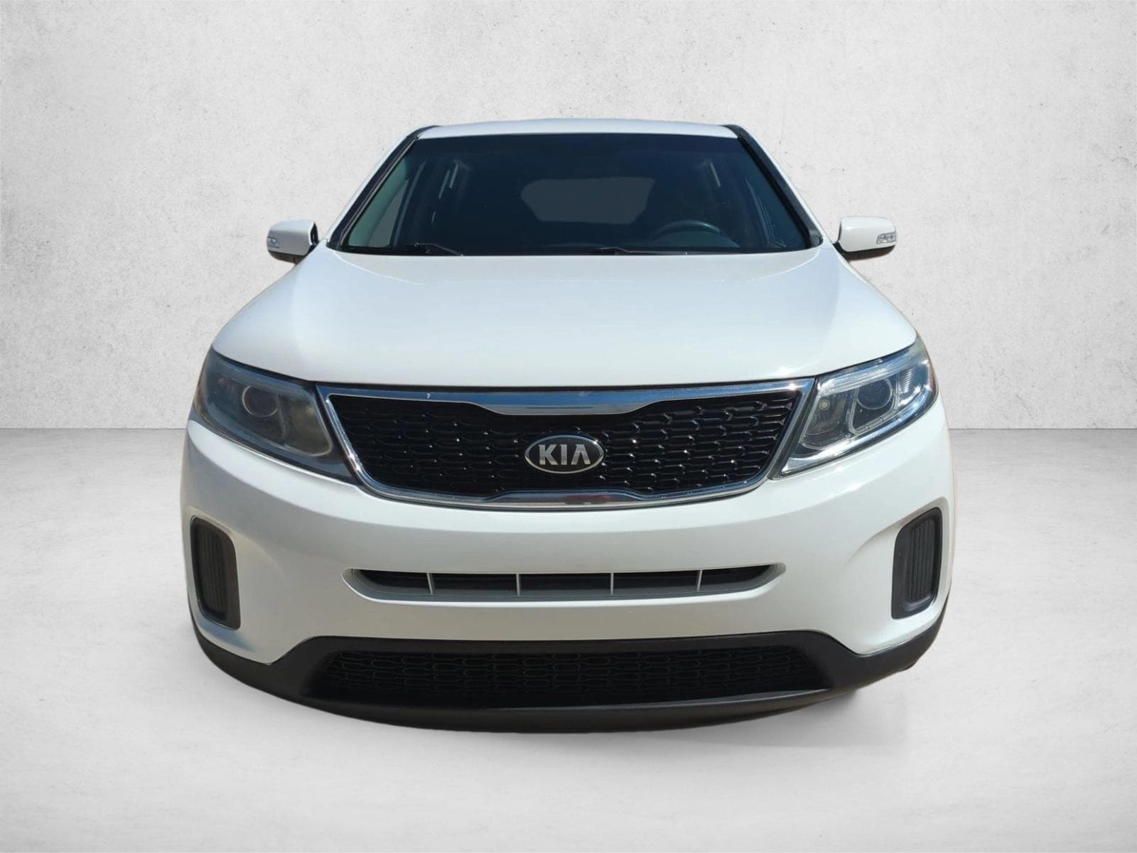 Used 2015 Kia Sorento LX with VIN 5XYKT3A69FG606131 for sale in Winter Park, FL
