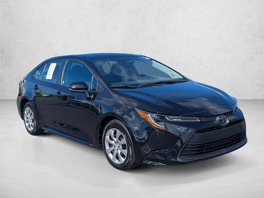 Used 2025 Toyota Corolla LE Sedan