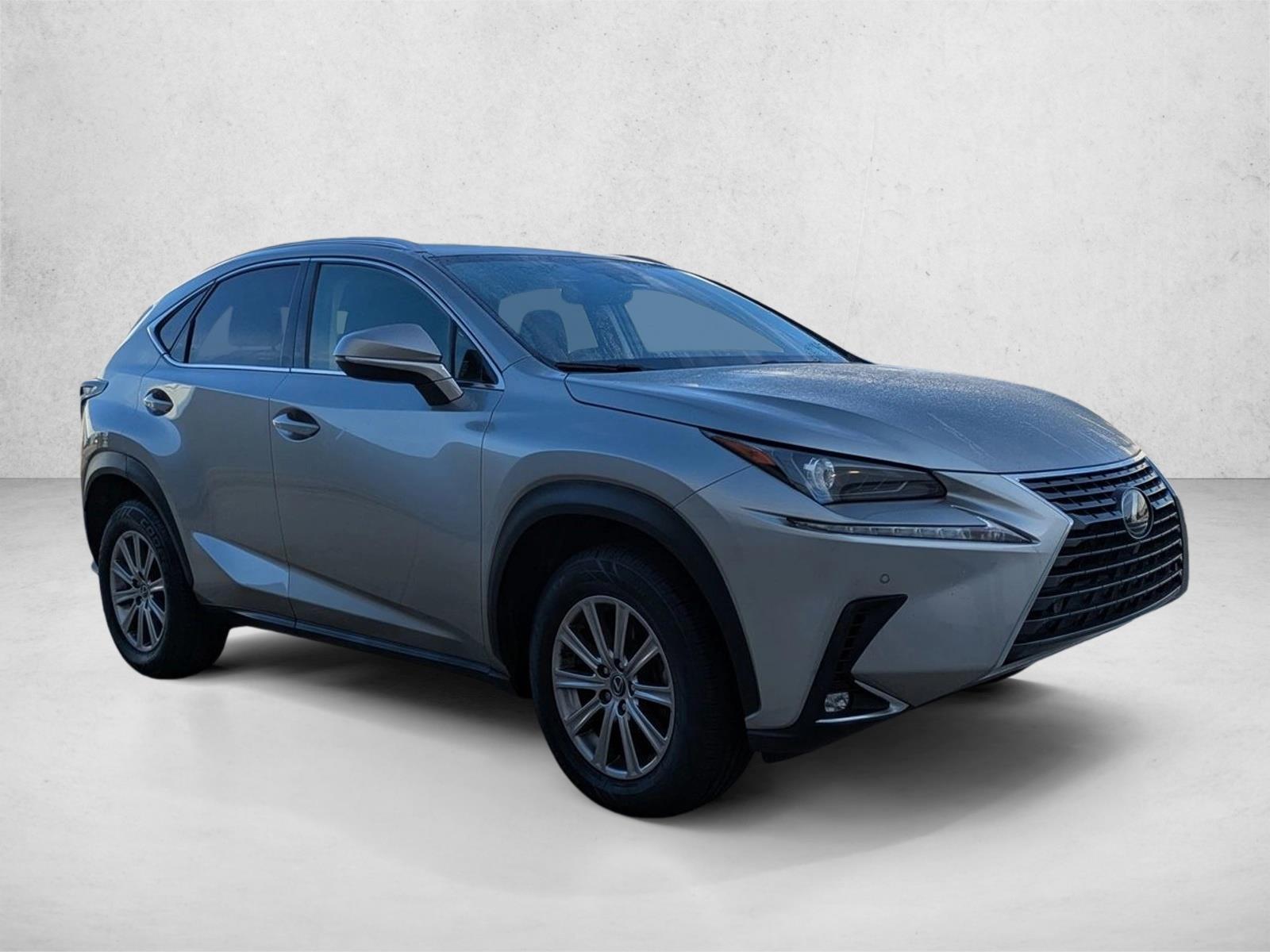 2020 Lexus NX 300 photo 3