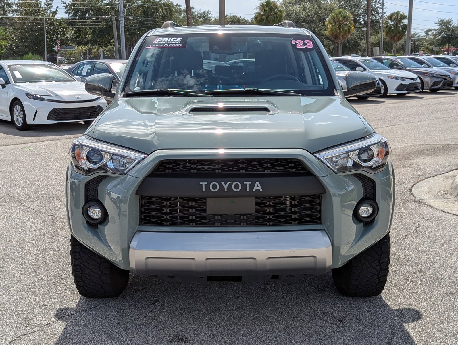 2023 Toyota 4Runner TRD photo 2