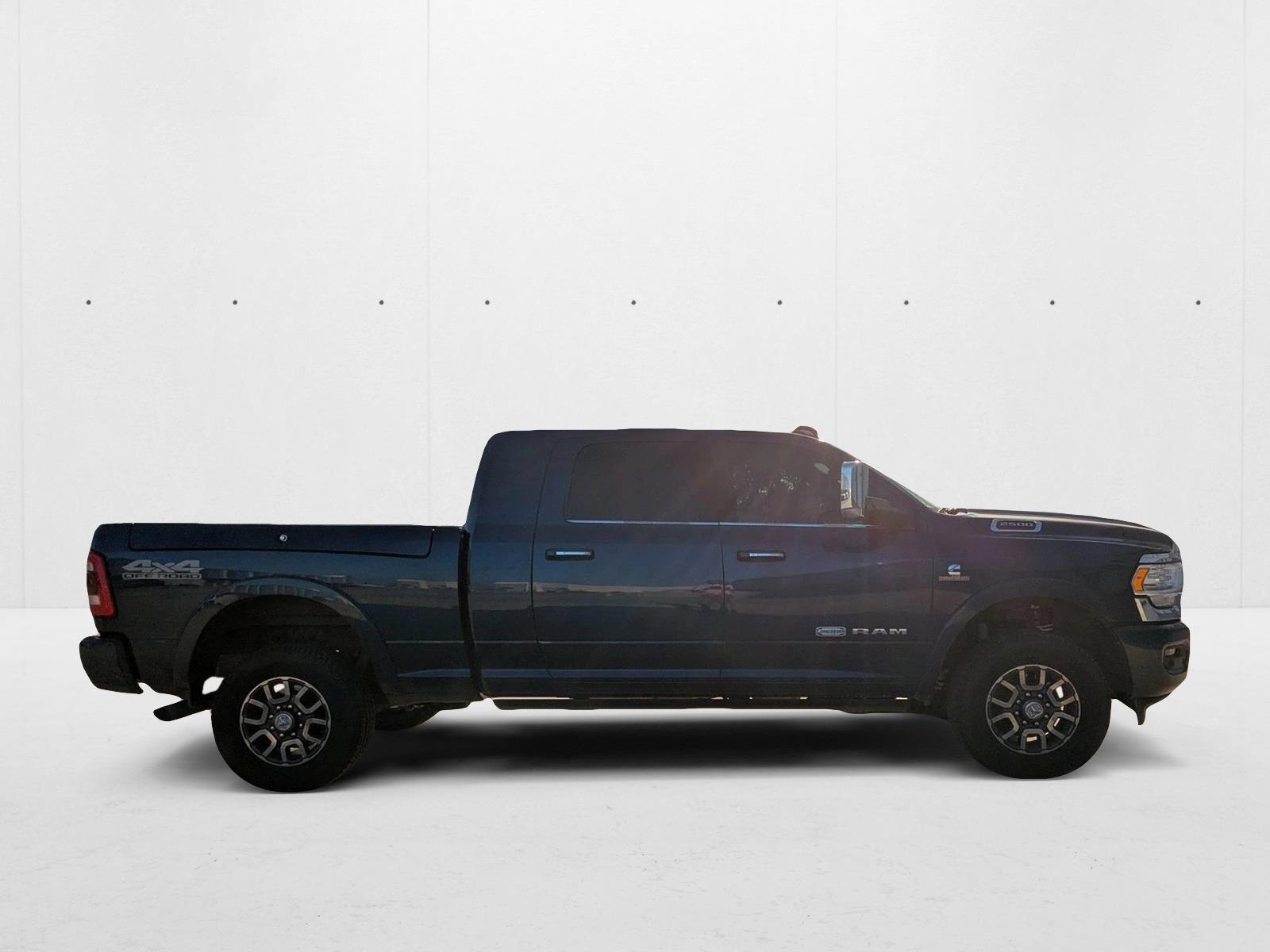 2022 Ram 2500 Longhorn photo 4