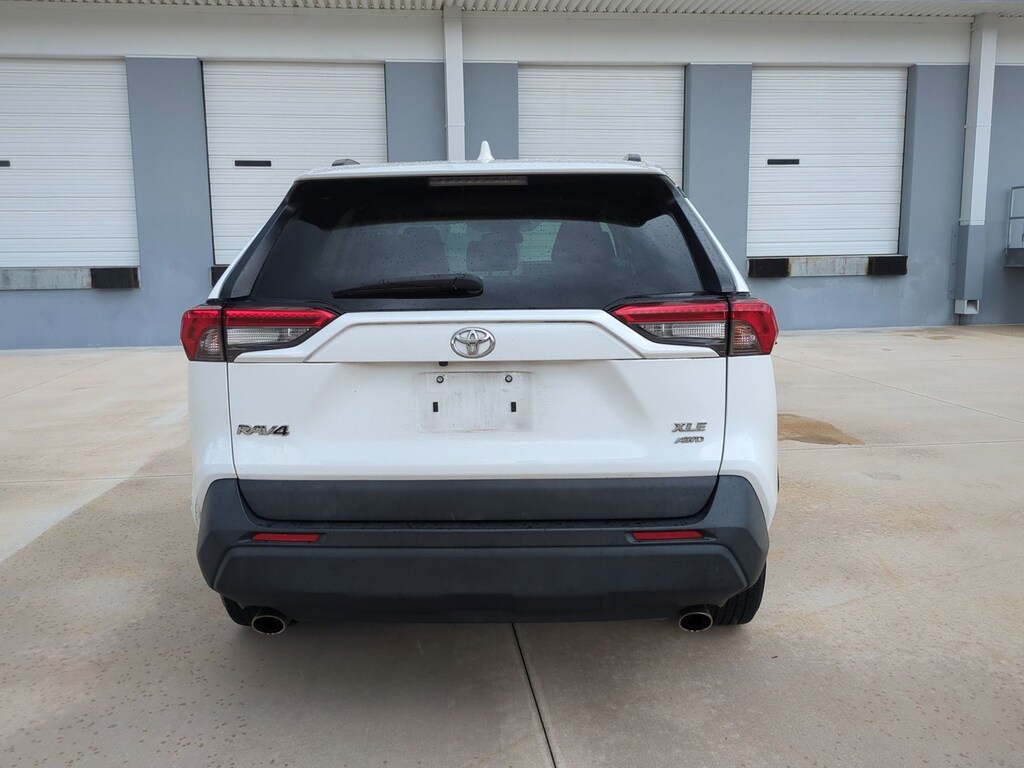Used 2020 Toyota RAV4 XLE SUV