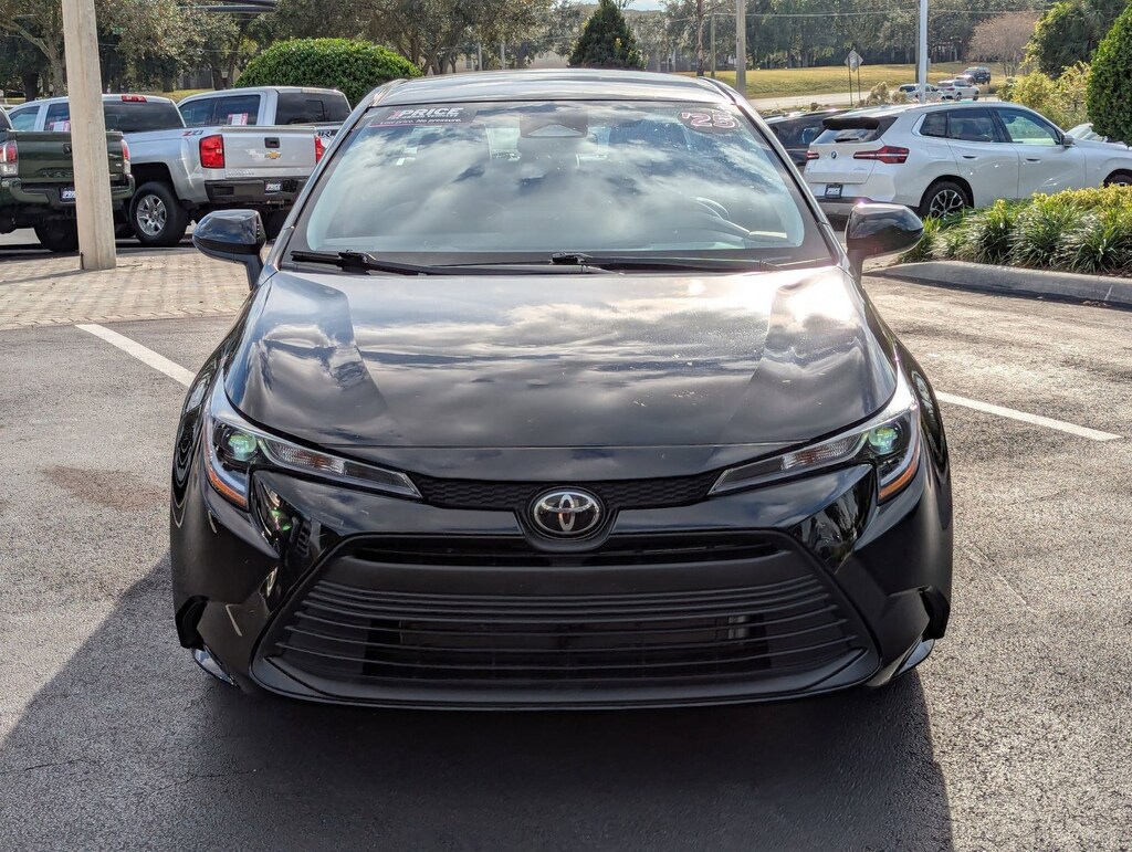 Used 2025 Toyota Corolla LE Sedan