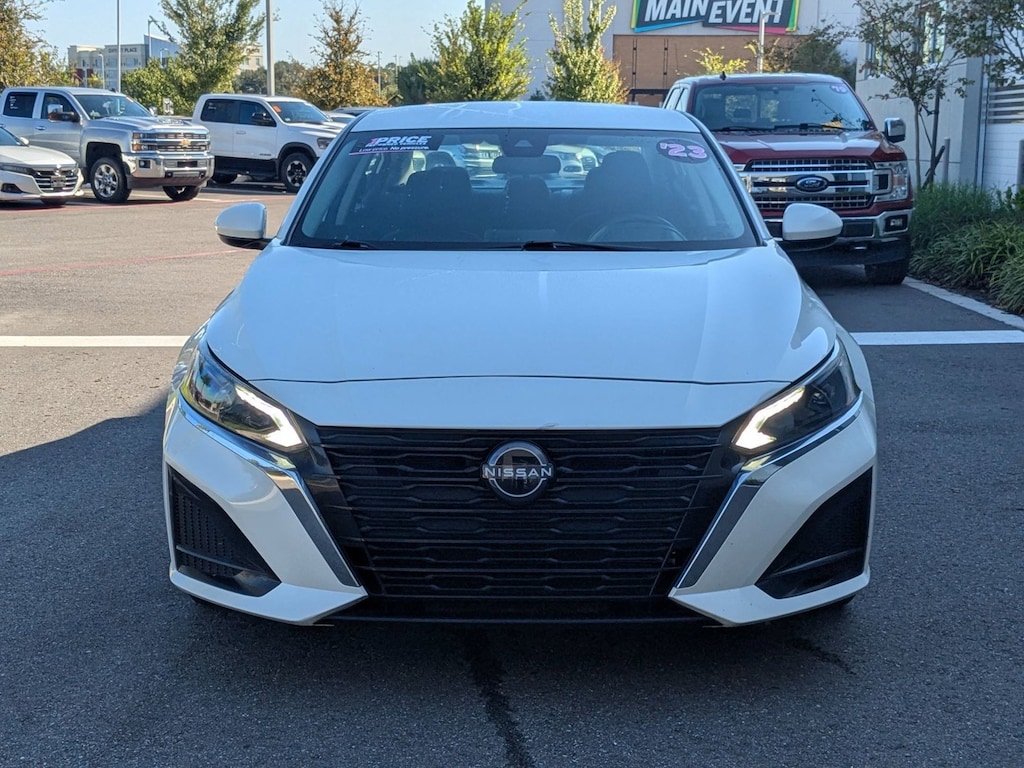 Used 2023 Nissan Altima 2.5 SV Sedan