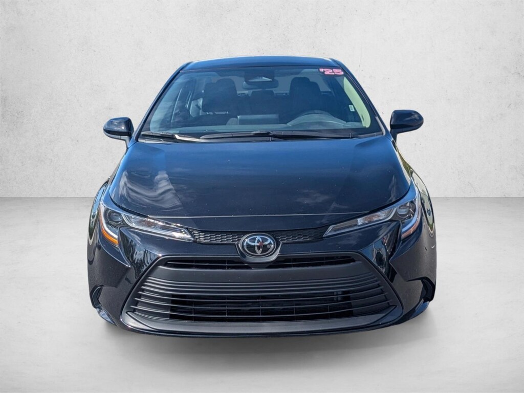 Used 2025 Toyota Corolla LE Sedan