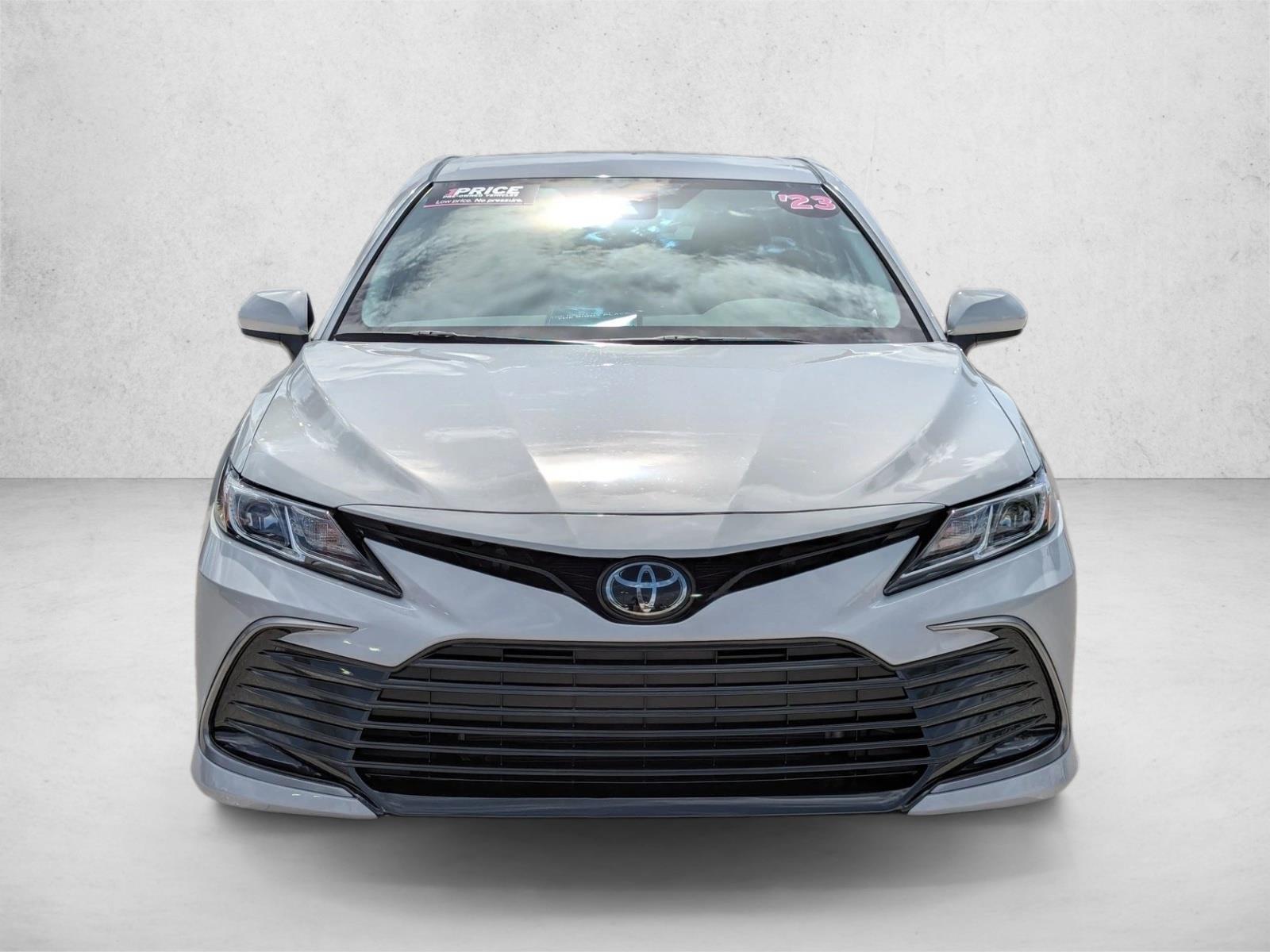 2023 Toyota Camry LE photo 2