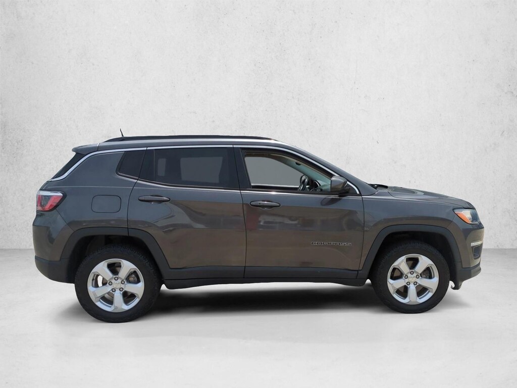 Used 2019 Jeep Compass Latitude 4x4 SUV