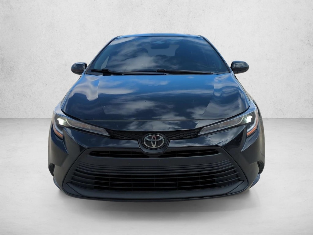 Used 2025 Toyota Corolla LE Sedan