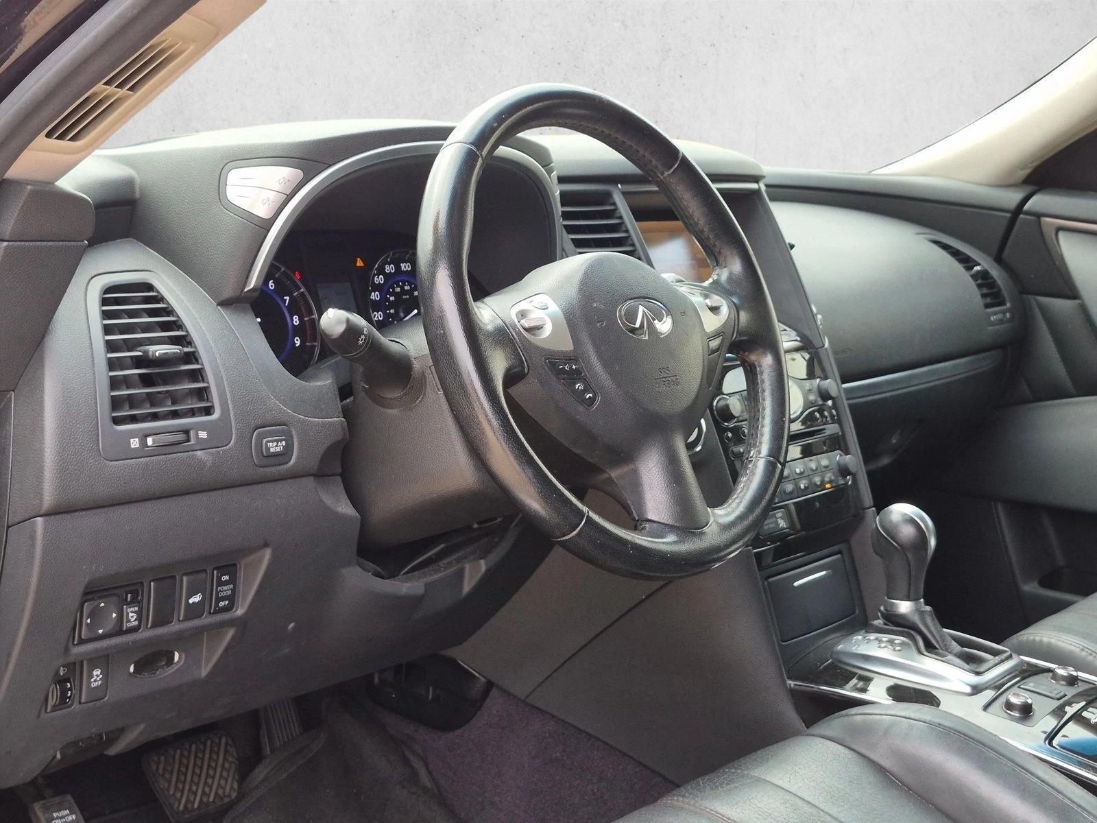 Used 2017 INFINITI QX70 Base with VIN JN8CS1MU6HM143523 for sale in Winter Park, FL