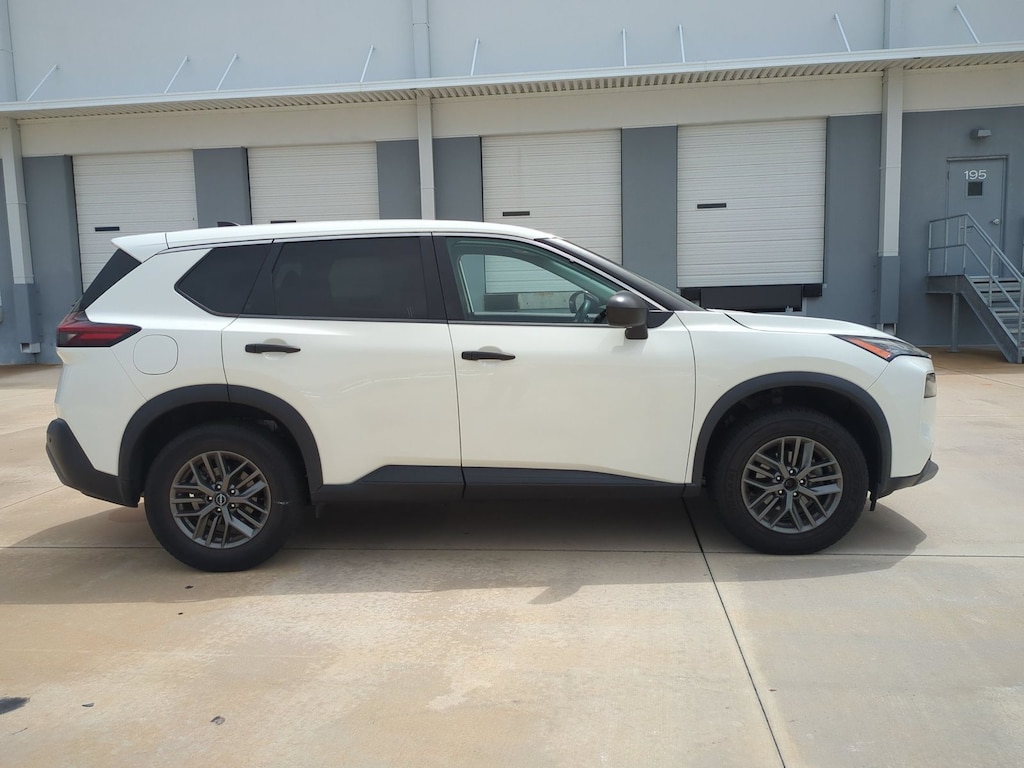 Used 2023 Nissan Rogue S SUV