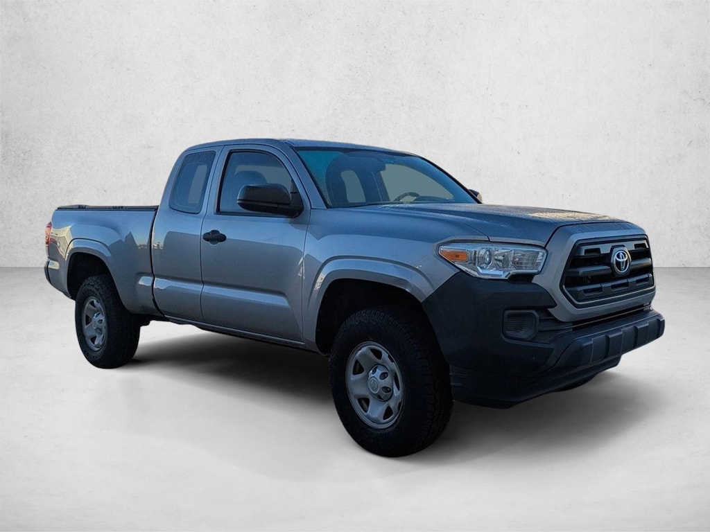 Used 2017 Toyota Tacoma SR Truck Access Cab