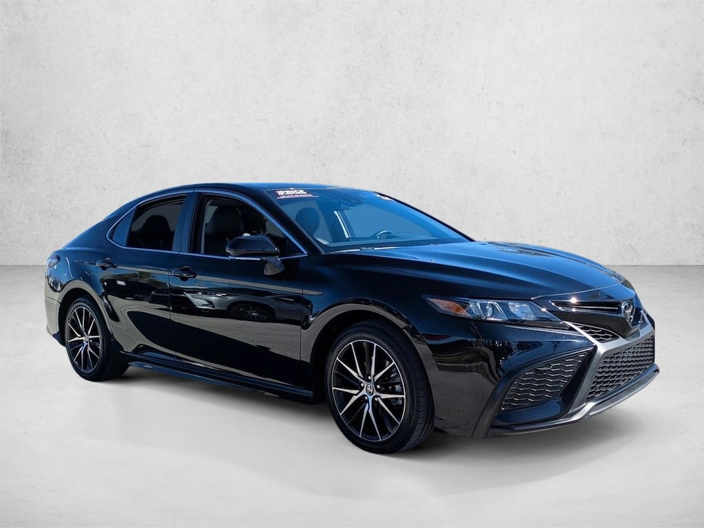 Used 2024 Toyota Camry SE Sedan