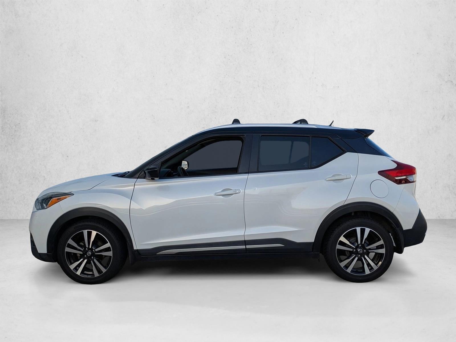 2018 Nissan Kicks SR photo 3