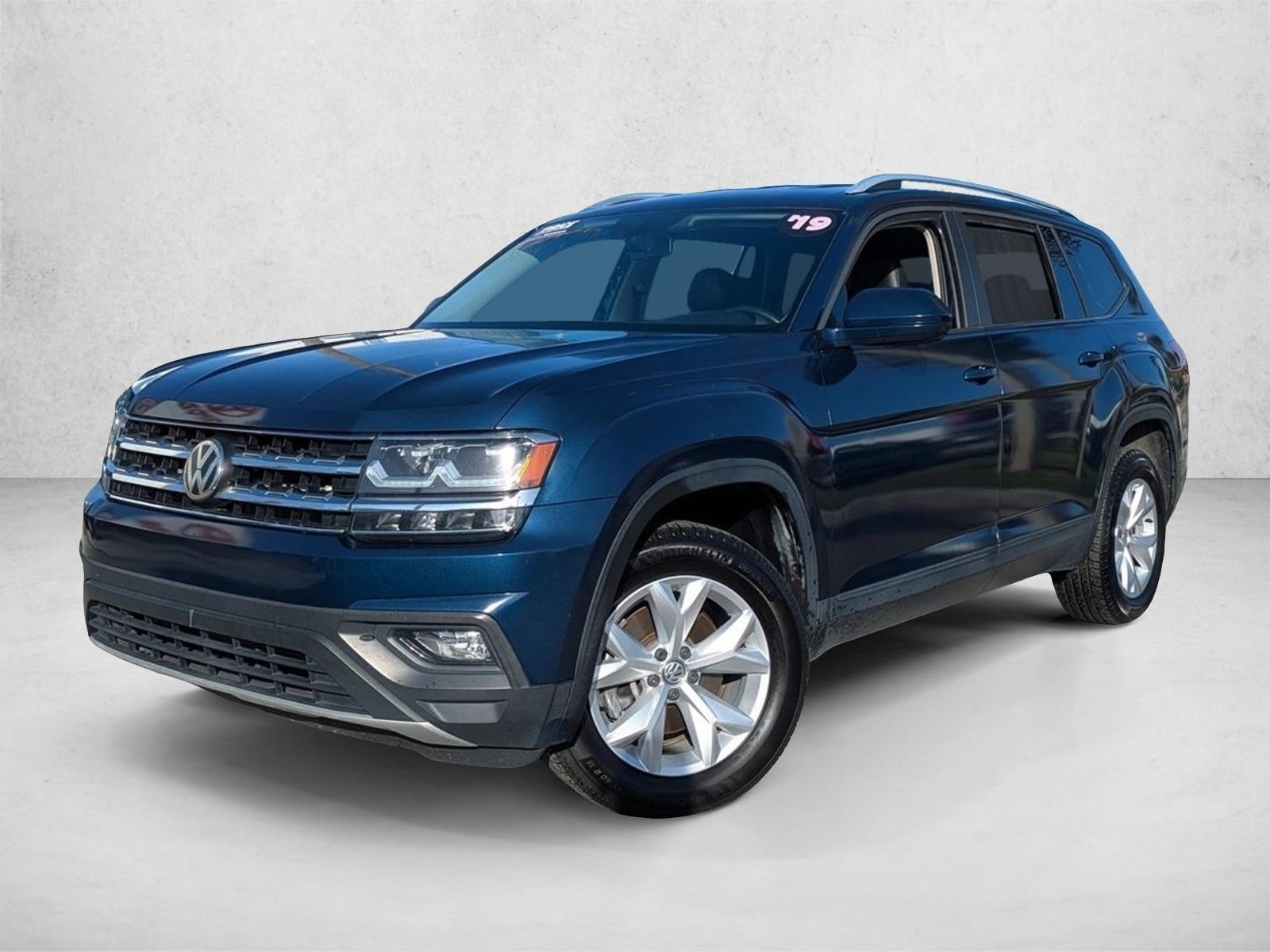 2019 Volkswagen Atlas SE's photo