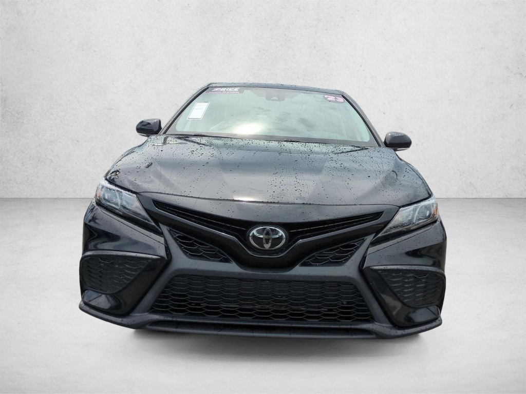 Used 2023 Toyota Camry SE Sedan