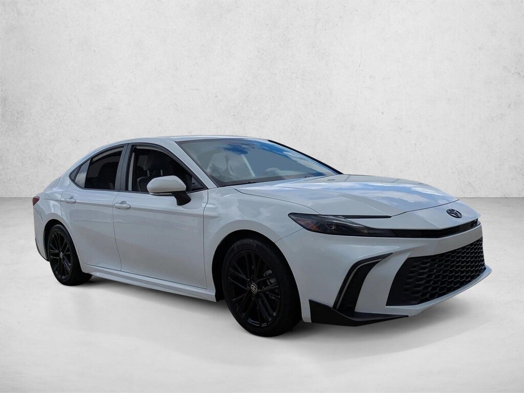 Used 2025 Toyota Camry SE Sedan