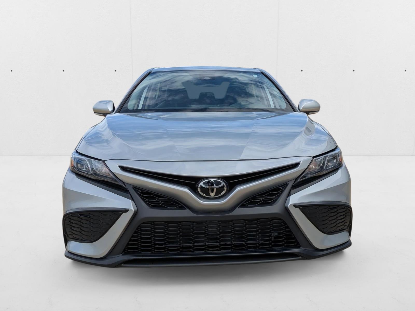 2024 Toyota Camry SE photo 2