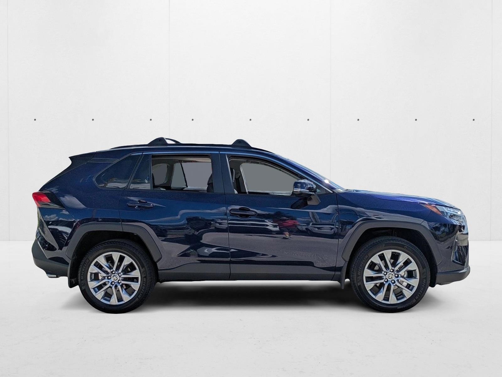 2025 Toyota RAV4 XLE Premium photo 2