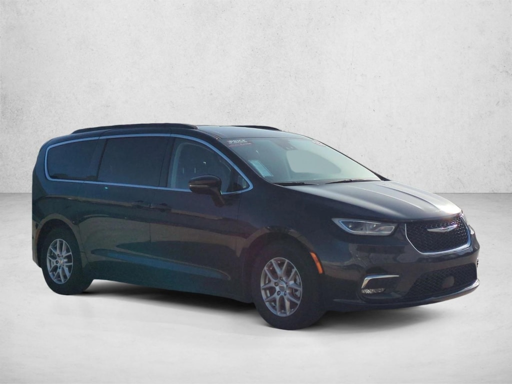 Used 2022 Chrysler Pacifica Touring L Van Passenger Van