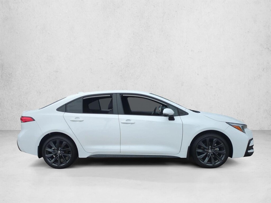 Used 2025 Toyota Corolla SE Sedan