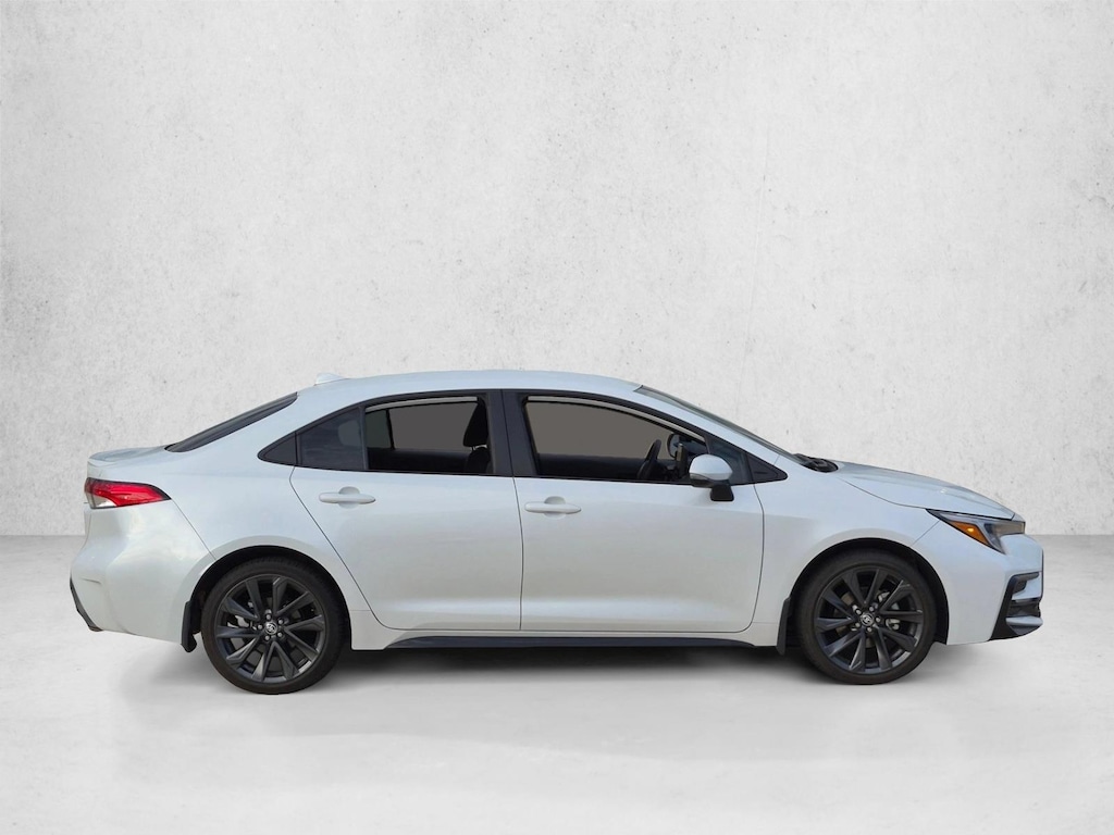 Used 2025 Toyota Corolla SE Sedan