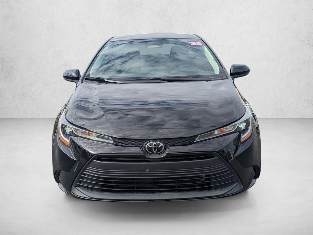 Used 2025 Toyota Corolla LE Sedan