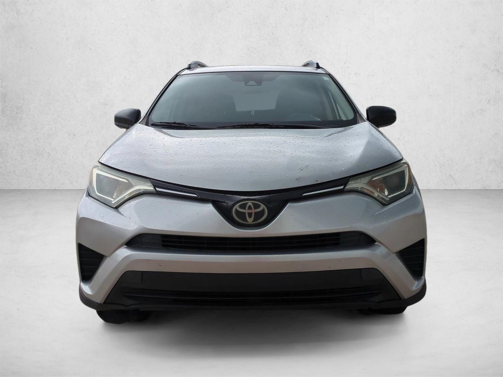 Used 2018 Toyota RAV4 LE with VIN JTMBFREV0JJ203806 for sale in Winter Park, FL