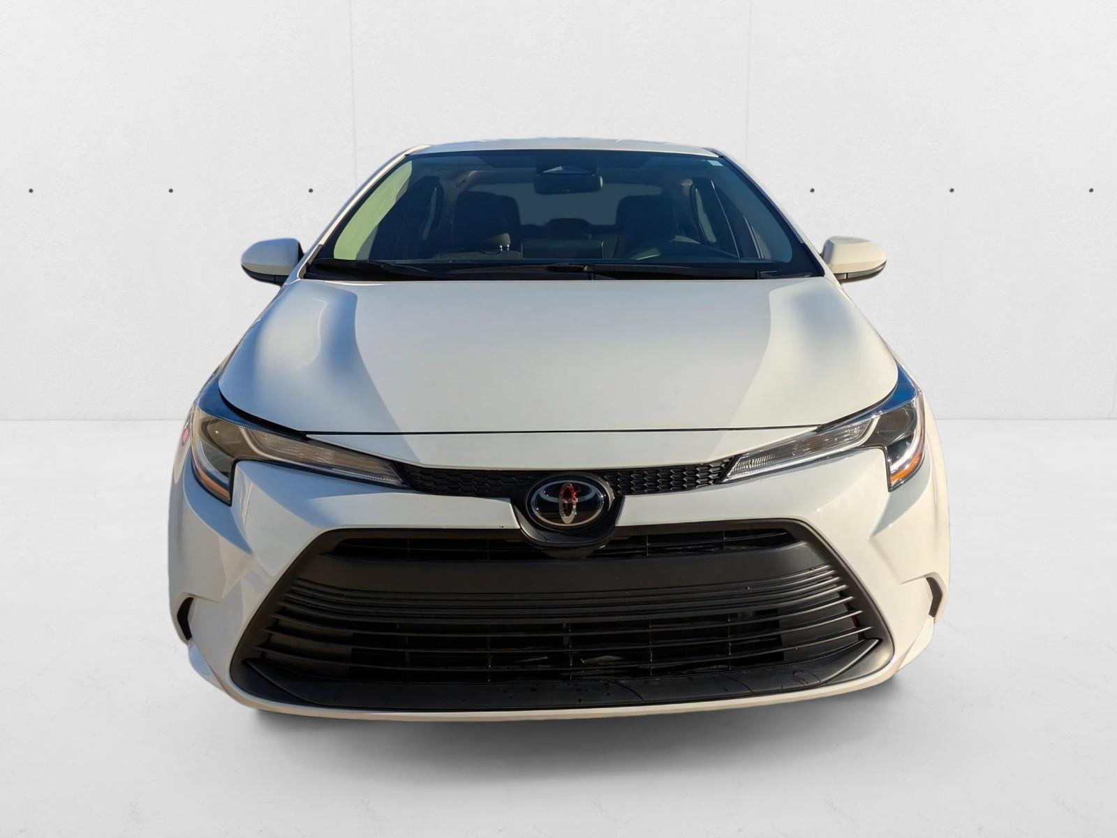 2024 Toyota Corolla LE photo 2