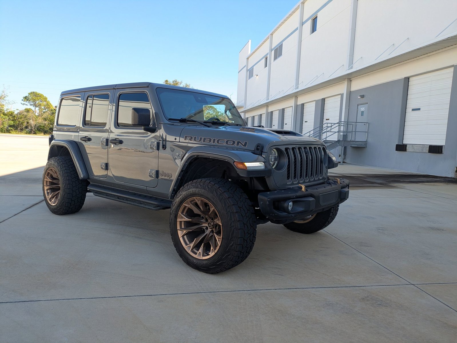 2021 Jeep Wrangler Unlimited Rubicon 392 photo 2