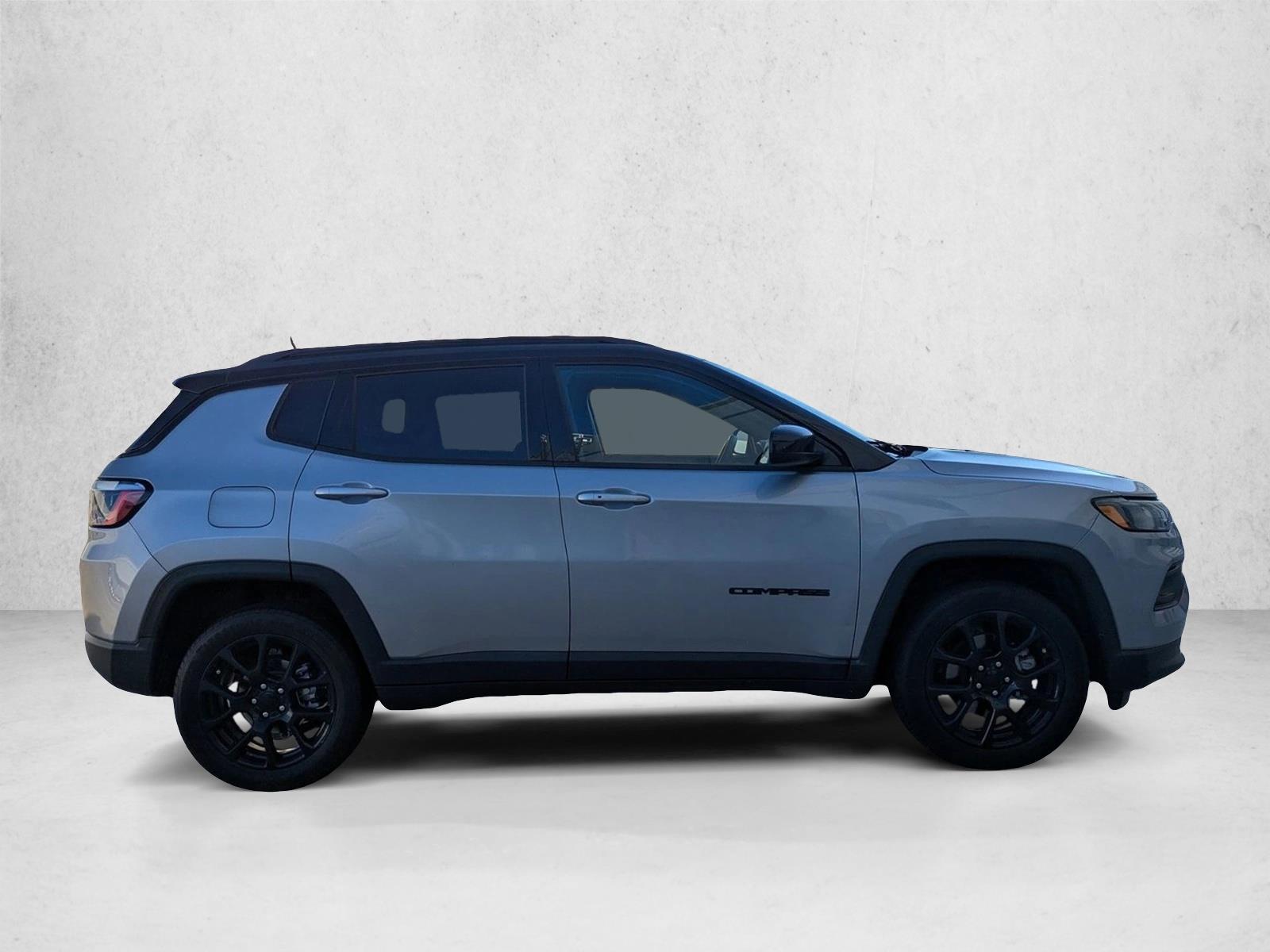 2022 Jeep Compass Altitude photo 4