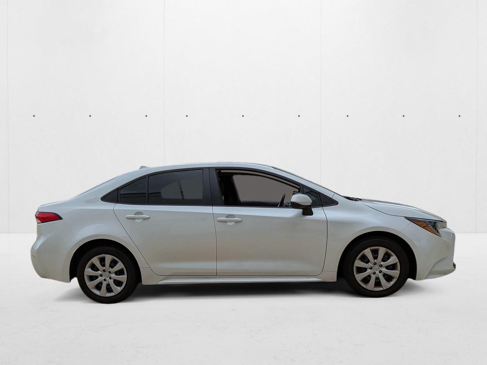 2024 Toyota Corolla LE photo 4