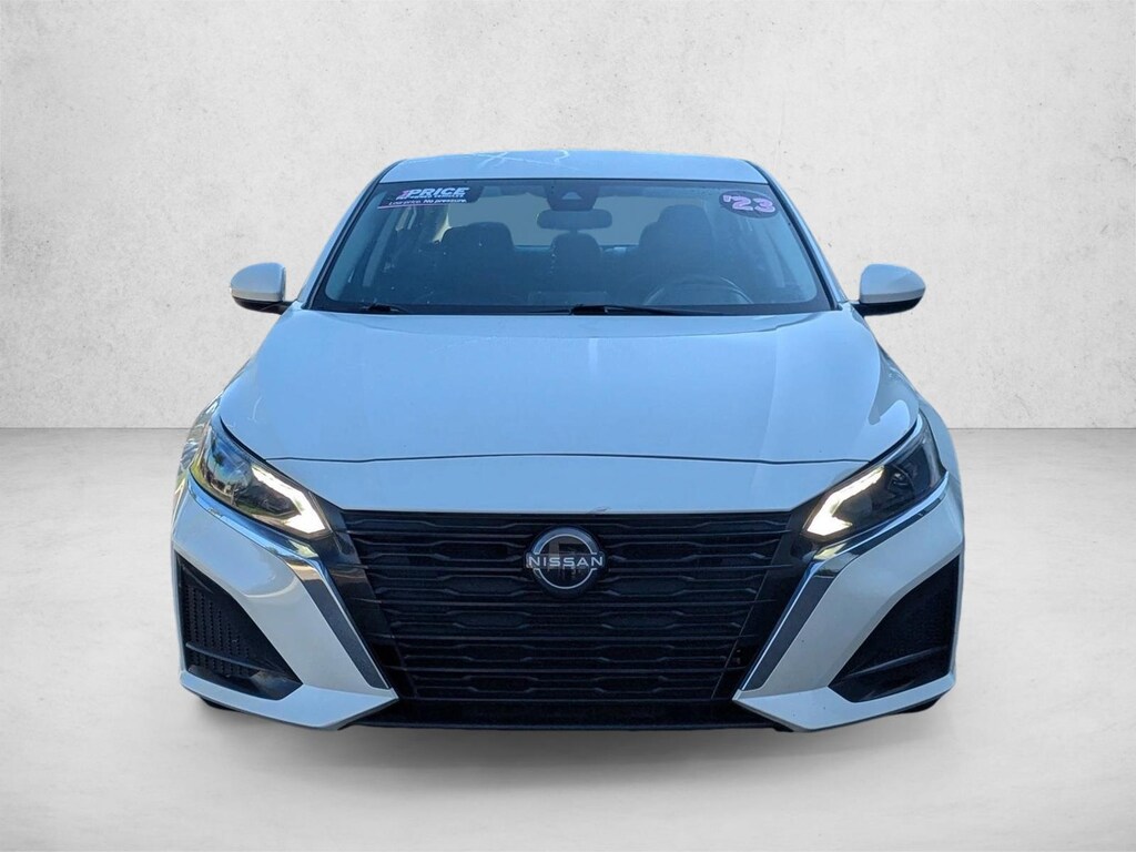 Used 2023 Nissan Altima 2.5 SV Sedan