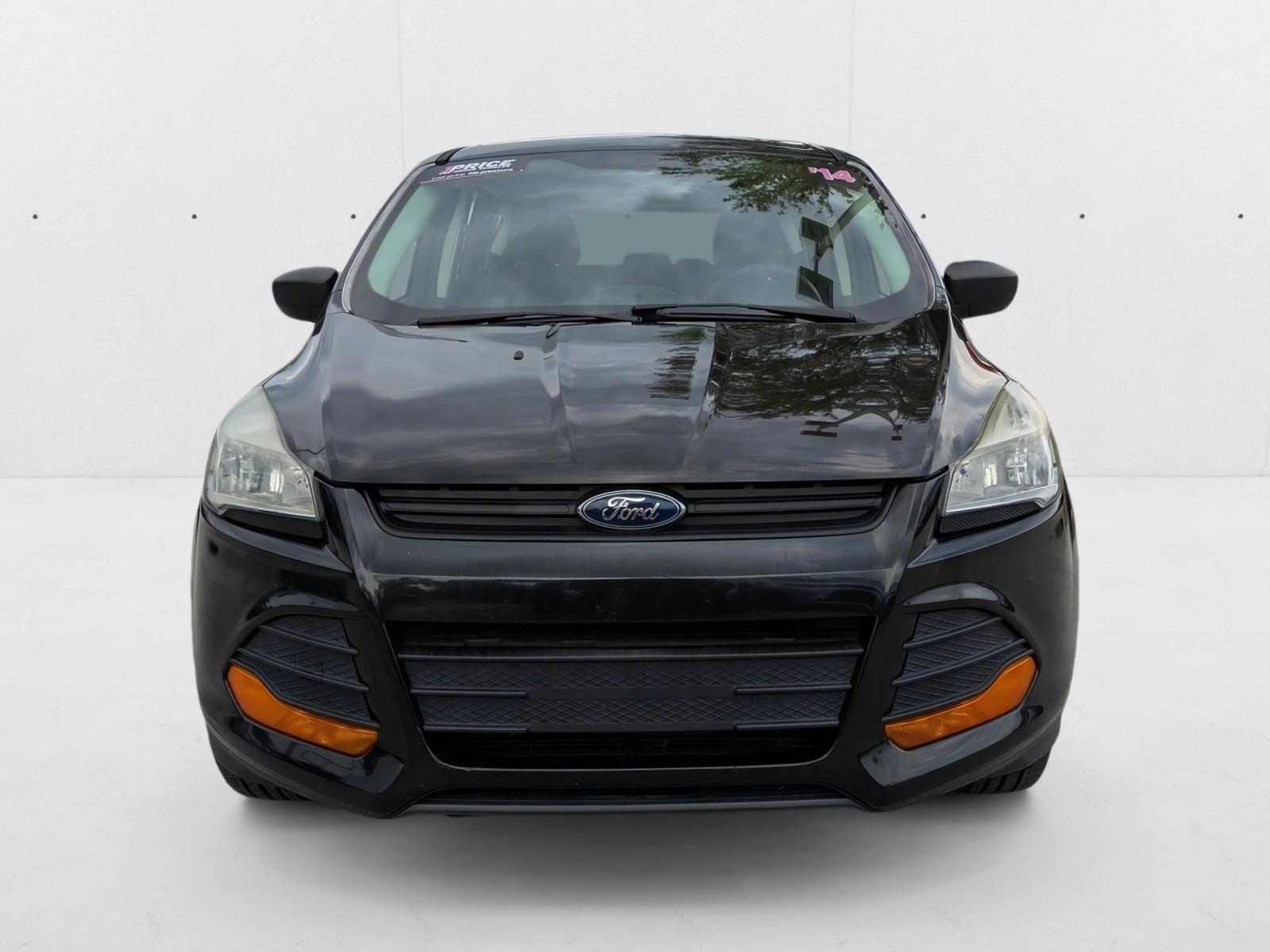 2014 Ford Escape S photo 2