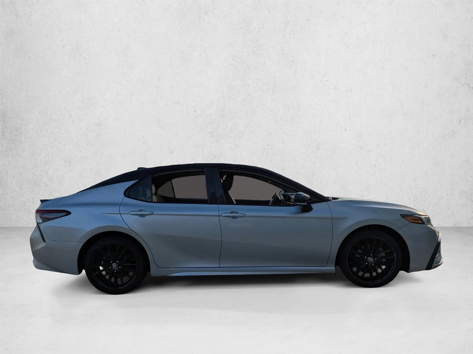2022 Toyota Camry XSE photo 4
