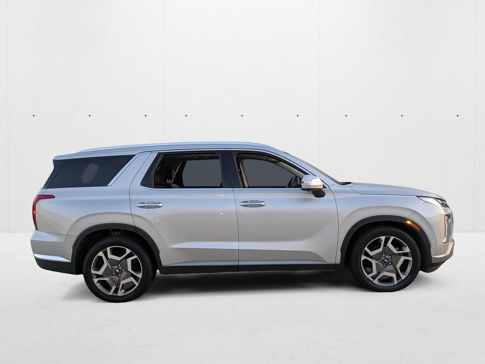 2023 Hyundai Palisade Limited photo 4