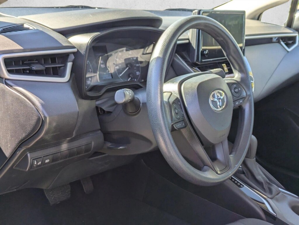 Used 2025 Toyota Corolla LE Sedan