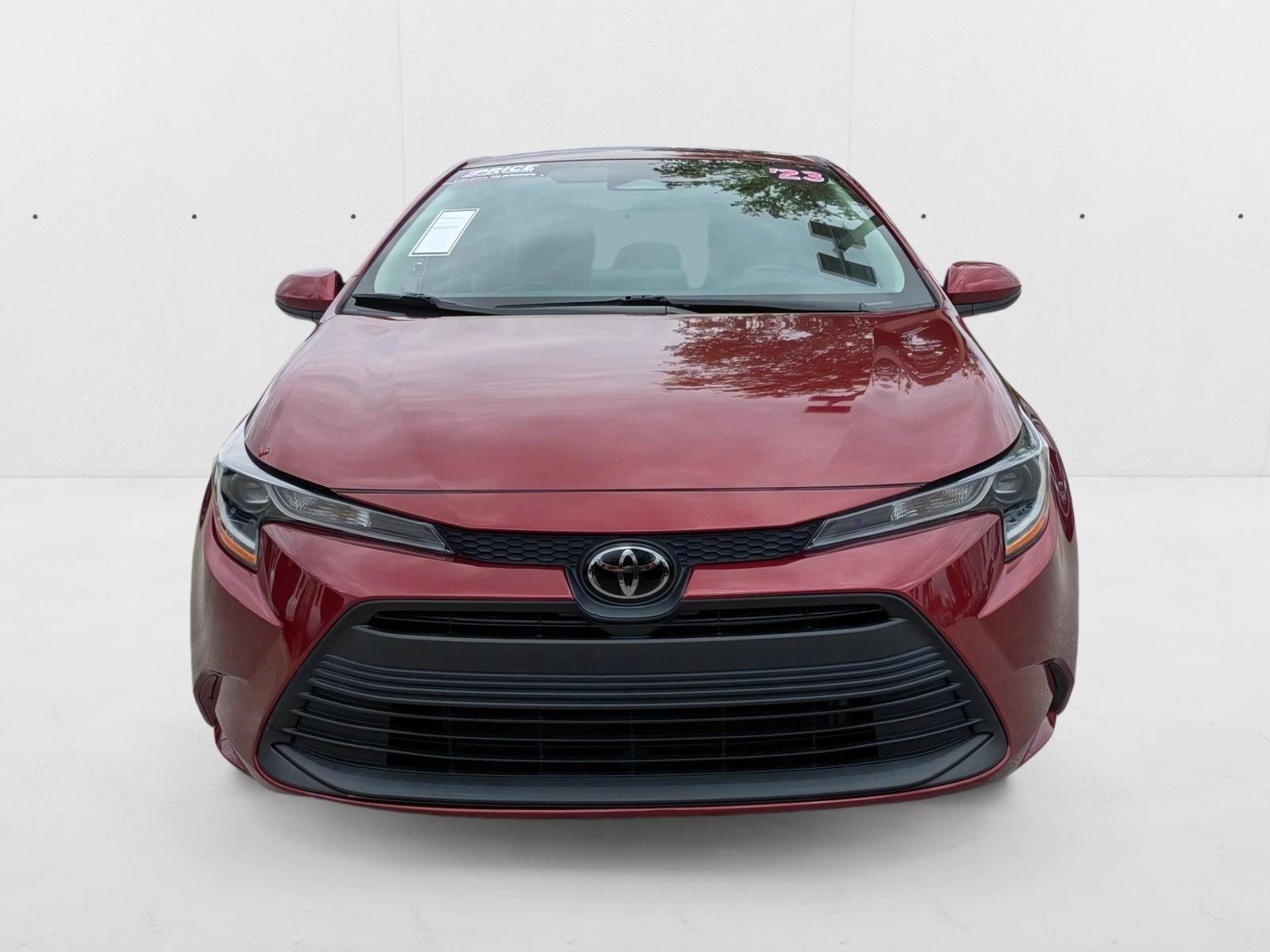 2023 Toyota Corolla LE photo 2