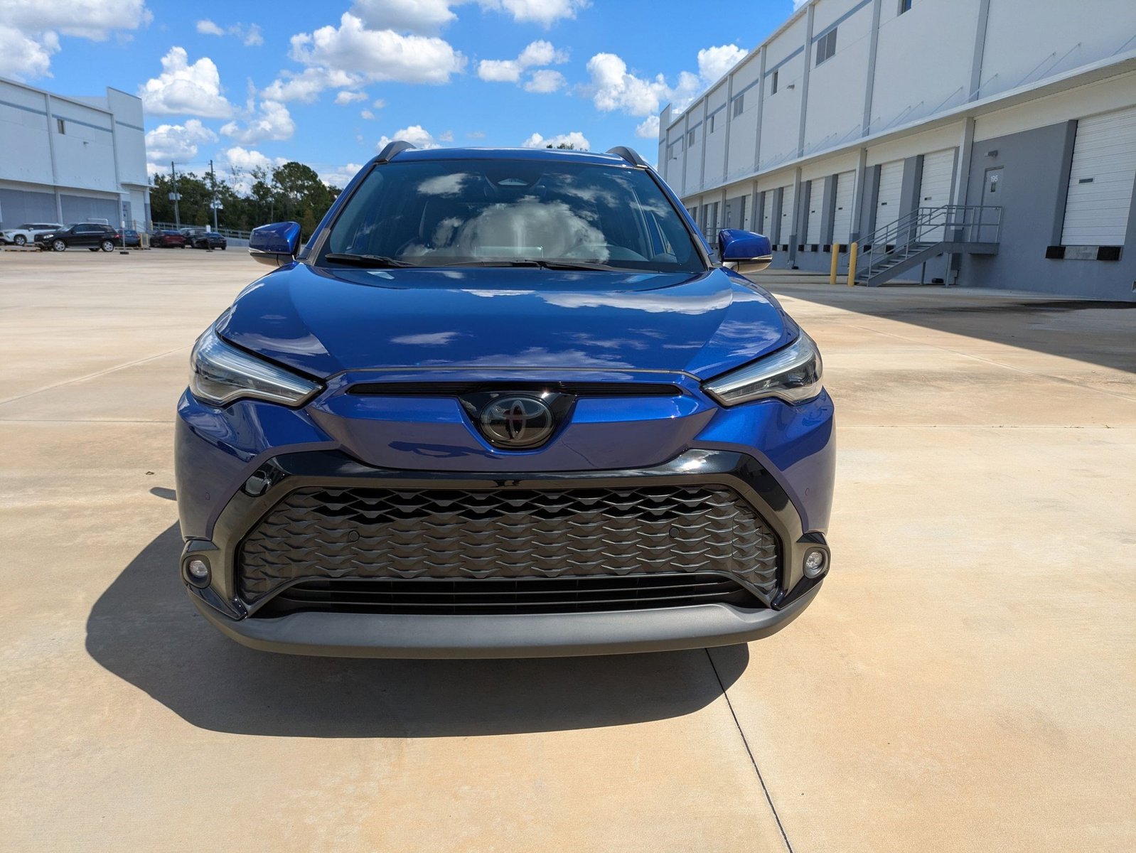2023 Toyota Corolla Hybrid XSE photo 2