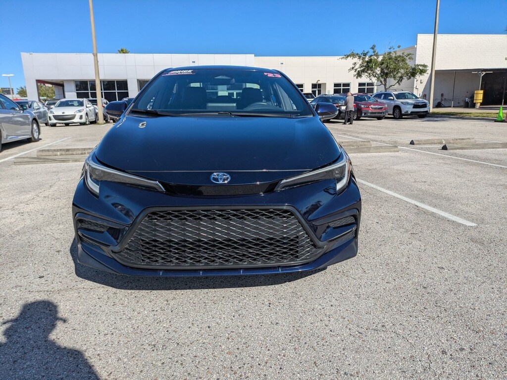 Used 2023 Toyota Corolla SE Sedan
