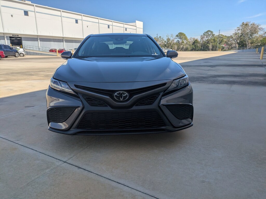 Used 2023 Toyota Camry SE Sedan