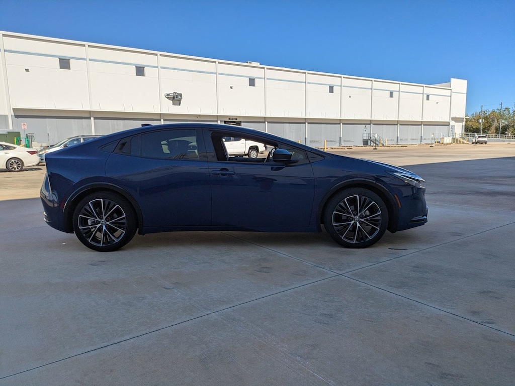 Used 2024 Toyota Prius XLE Hatchback