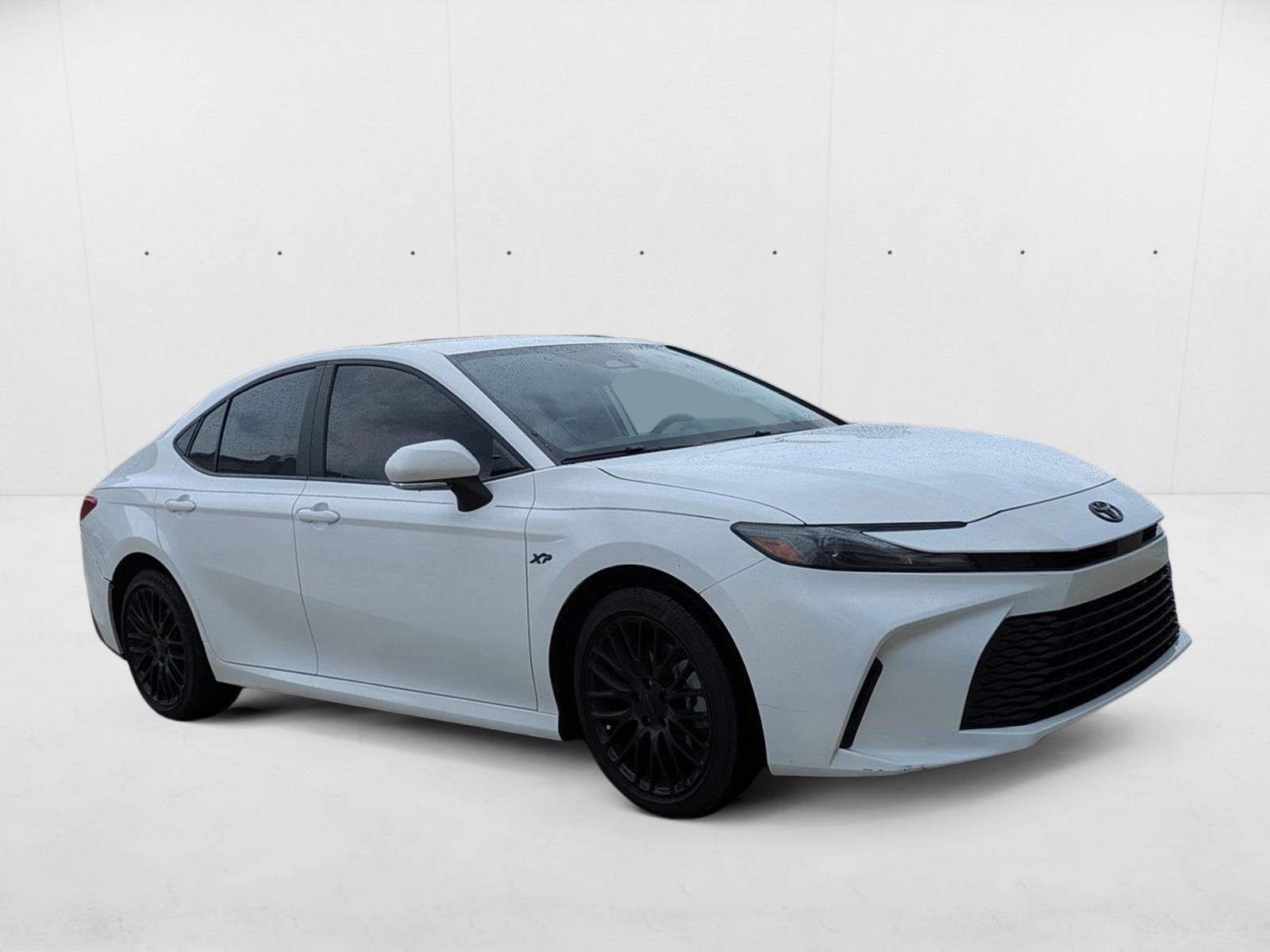 2025 Toyota Camry LE photo 3